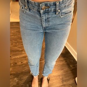 High waisted H&M jeans. Size 6.